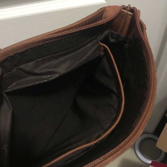 VELEZ BANDOLERA Crossbody leather bag NWT - Picture 10 of 11